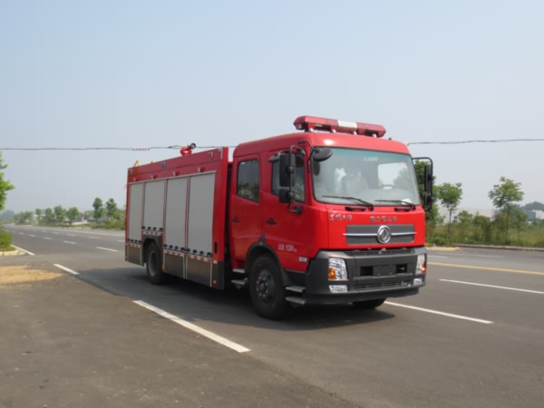 東風(fēng)天錦7噸水罐消防車